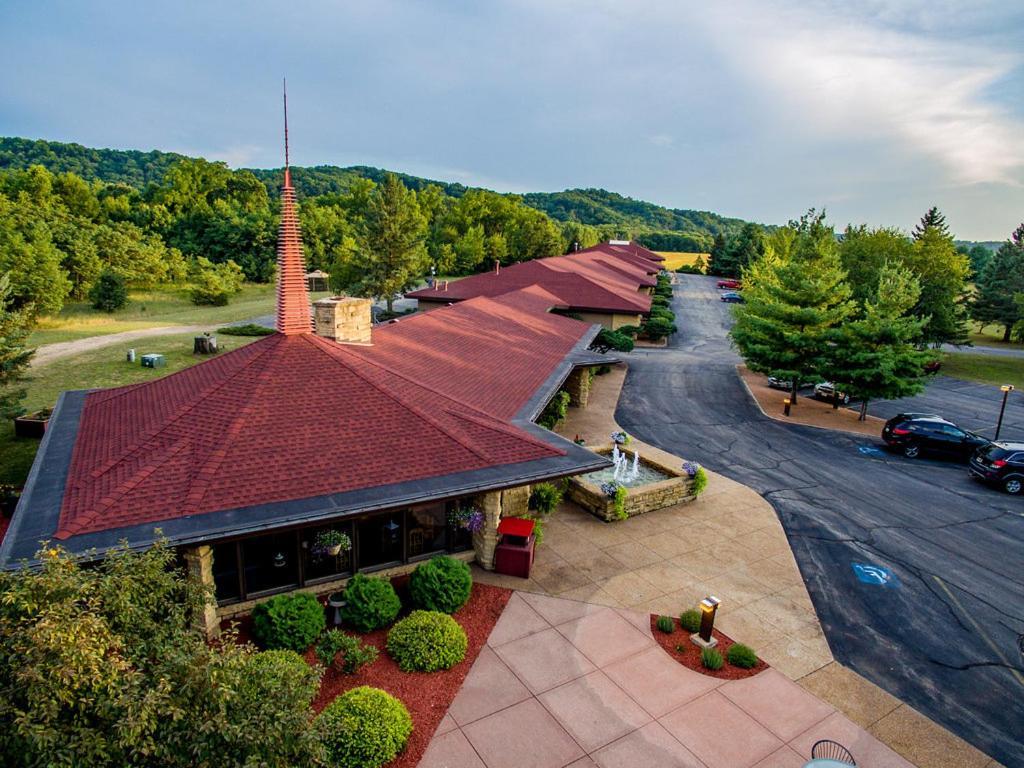 Spring Valley Inn Spring Green Exterior photo